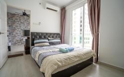 Single Seaview Condo @ Gurney ;Georgetown 
