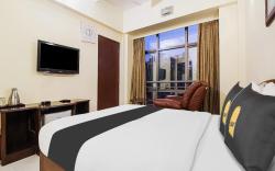 Townhouse OAK Hotel Shubhangan Near Juhu Beach