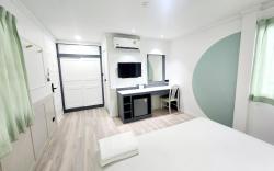 SEATEL Phuket, Patong Beach