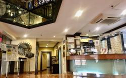 Lourdes Family Suites Makati powered by Cocotel