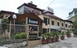 Hotel Falcon Crest