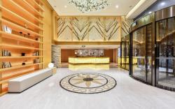 Atour Hotel Beijing West Railway Station South Square
