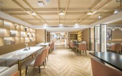Atour Hotel Wuxi Railway Station Chunshen Road