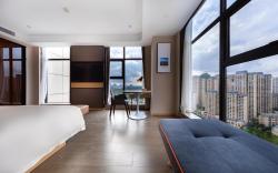 Atour Hotel Guiyang Guanshanhu Park
