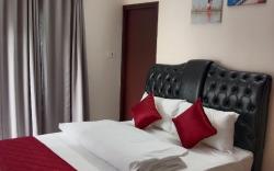 OM Srinivasa Hotel