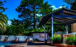 Banana Coast Caravan Park Hotel