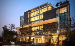 Avissa Suites