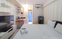Nice and Cozy Studio at Bassura City By Travelio