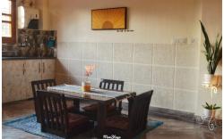 Luxe 2 BR. Slow Living Apartment by the ManStays!