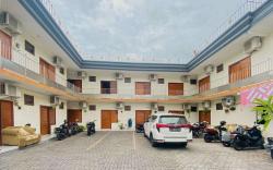 RedDoorz Plus near Cito Mall Surabaya