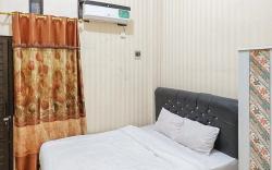 Icha Homestay near Terminal Purabaya Madiun