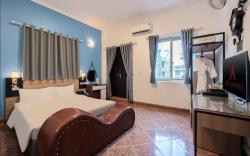 A25 Hotel - Doi Can 1