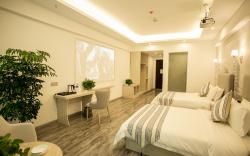 Deluxe twin cinema room
