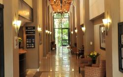 Safari Hotel & Convention Centre