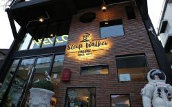 Sleep Walker Poshtel