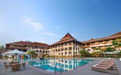 Royal Hotel and Villa Batu