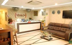 Lacomme Inn