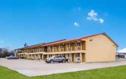 Americas Best Value Inn Refugio