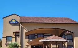 Days Inn by Wyndham Lumberton
