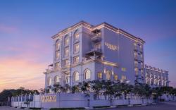 Hotel Hillock Ahmedabad