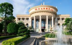 Vienna Hotel Guangdong Heyuan Shili East Bank High-Speed Railway Station