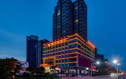 Vienna Hotel Henan Luoshan Lingshan Avenue