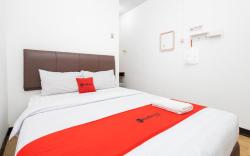 RedDoorz @ Tanjung Sari Surabaya