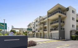 Quality Suites Pioneer Sands