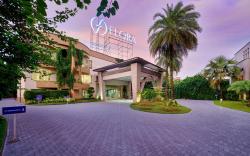 Flora Airport Hotel and Convention Centre Kochi