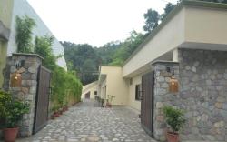 Corbett Comfort Lodge