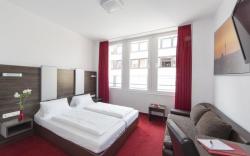 KOOS Hotel&Apartments - City Aparthotel