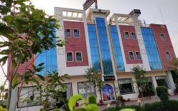 Royal Celebration Inn