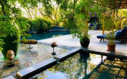 Shangri La Country Hotel & Spa