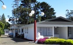 Queens Park Motels