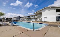 Motel 6 Denton, TX - UNT