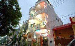 Pyrenees Hostel by Indian Culture