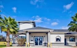 Studio 6  Pleasanton, TX