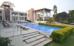 Spree Resort At Century Wintersun