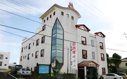 Goodstay Equus Motel