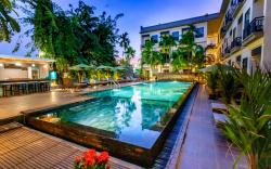 Green Amazon Residence Hotel
