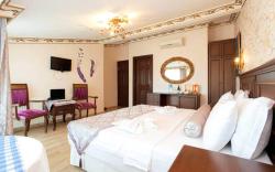 Center Hill Suites                                                                              