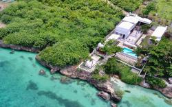 Kandugyap House by the Sea