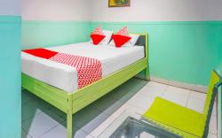 OYO 90856 Wisma Favorite Makassar Near Benteng Rotterdam