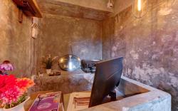Revolution Hostel Asoke