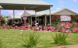 ROSE GARDEN MOTEL 