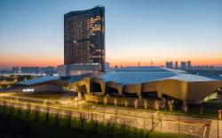 Yangtze River International Conference Center Hotel