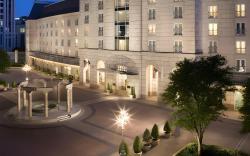 Hotel Crescent Court