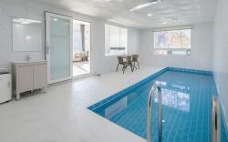 Gaypeng Poolvilla Lisum Five Penison