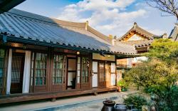 Jeonju Hanok Madang Pretty House Pension