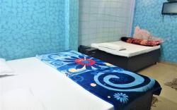 Delhi inn@ Walk in Nizamuddin Railway Station 